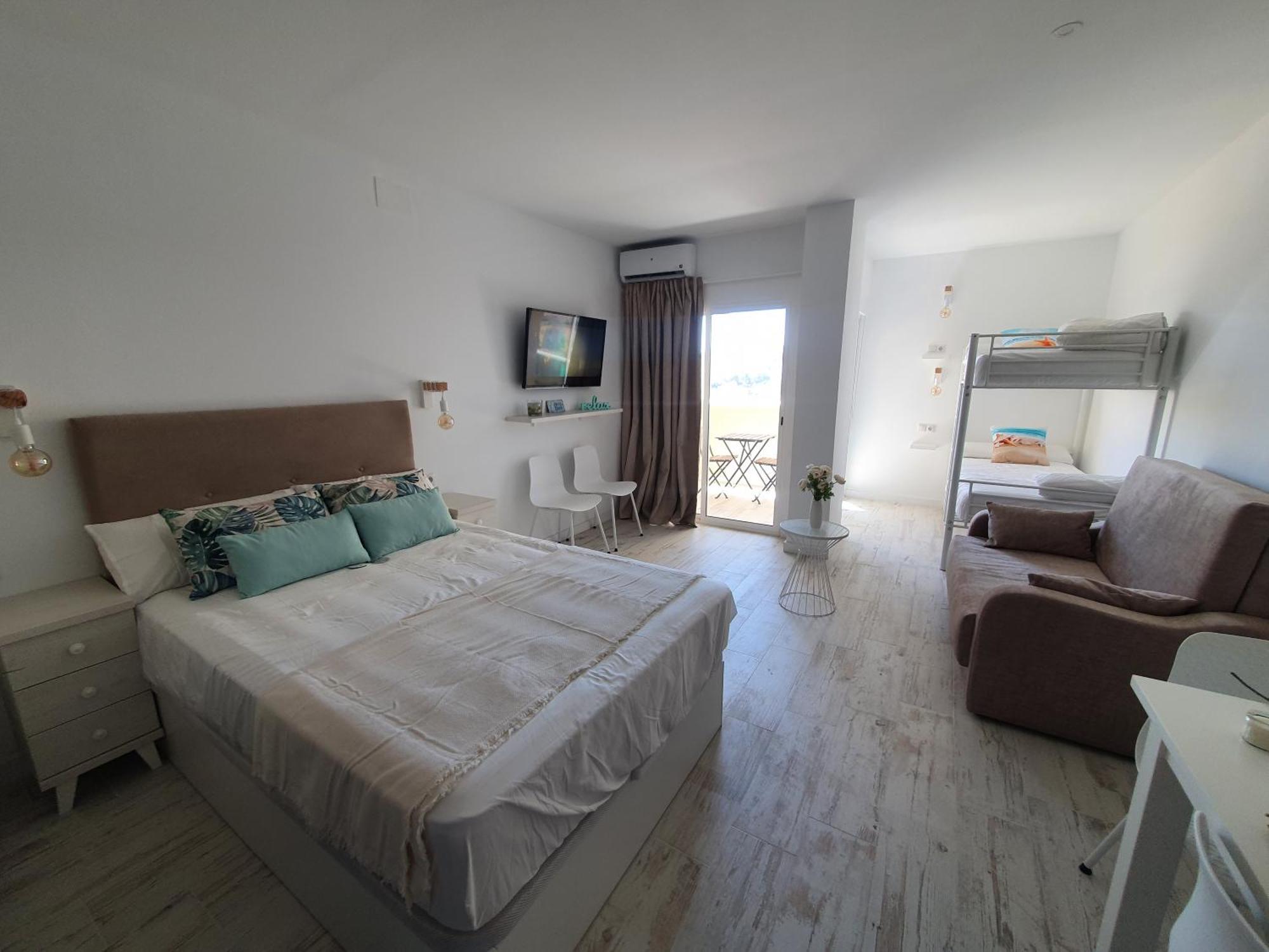 Benalbeach Playa เบนัลมาเดนา ภายนอก รูปภาพ